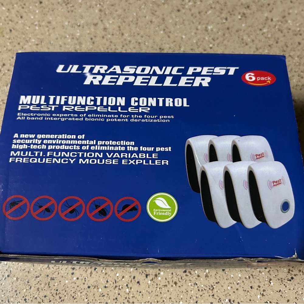 Ultrasonic Pest Repeller - White